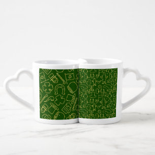 GREEN WITH GOLD IRISH CELTIC ITEMS OUTLINES COFFEE MUG SET