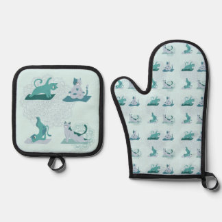 Green Yoga Cats Oven Mitt & Pot Holder Set