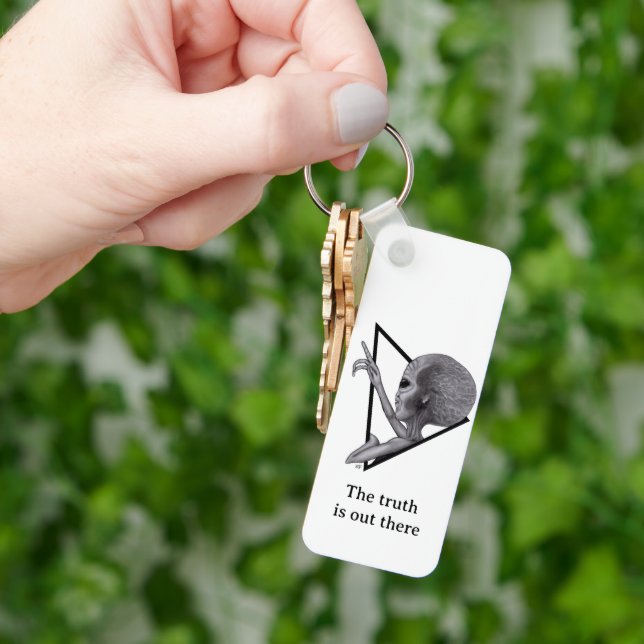 Grey Alien, the truth is out there Keychain (Hand)