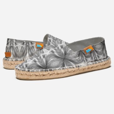 Grey Kaleidoscope / Tie-Dye Pattern
