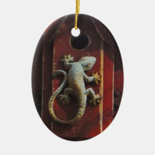 grey lizard on worn wood ceramic ornament (Front)
