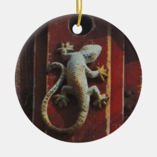 grey lizard on worn wood ceramic ornament (Front)