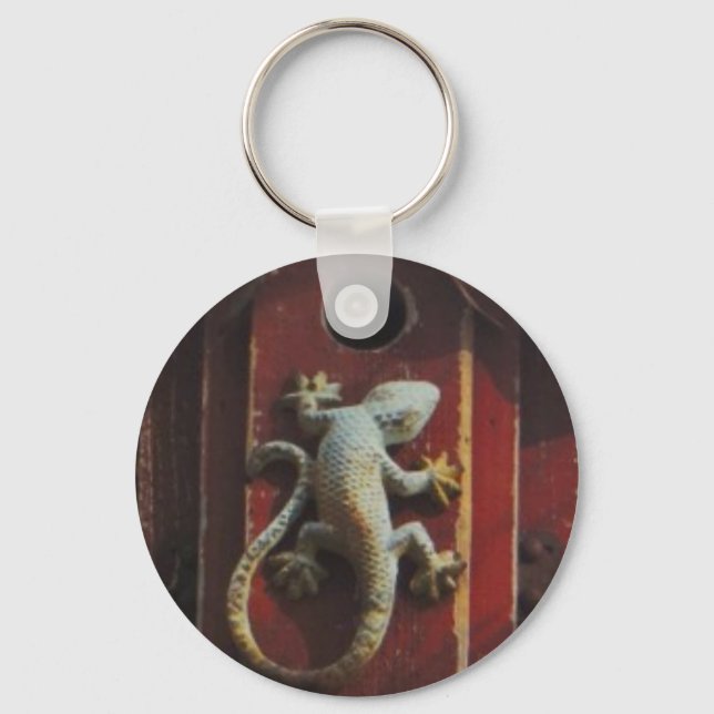 grey lizard on worn wood keychain (Front)