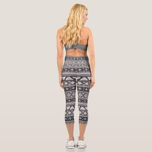 Grey tribal vintage ethnic pattern capri leggings