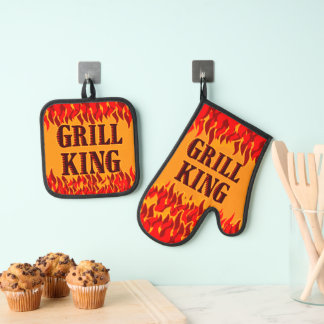 Grill King Red Flames Cookout BBQ Saying Oven Mitt & Pot Holder Set
