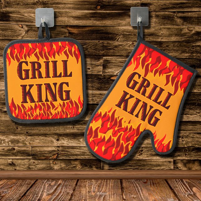 Grill King Red Flames Cookout BBQ Saying  Oven Mitt & Pot Holder Set (Grill King BBQ Red Flames oven mitt set)
