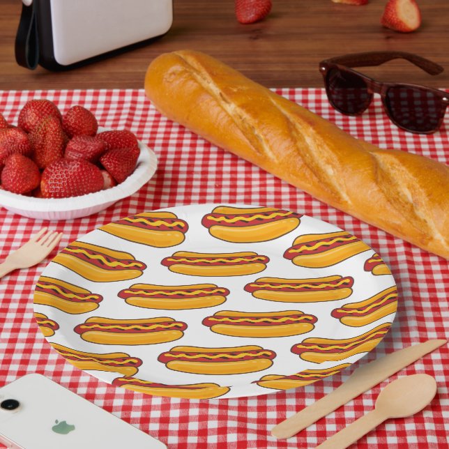 Grilled Hot Dog Pattern Paper Plates (Picnic)