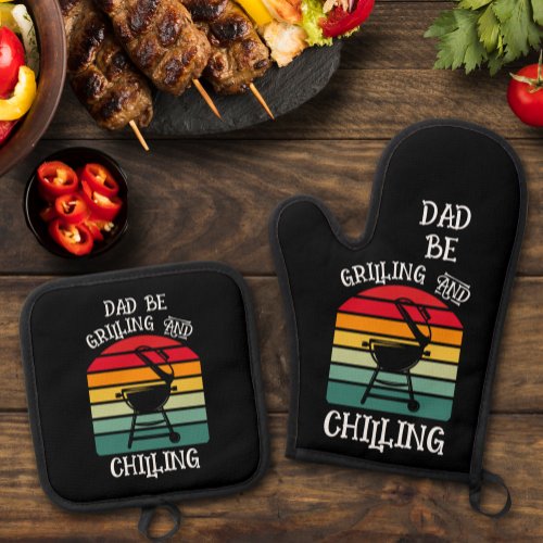 Grilling and Chilling   Oven Mitt  Pot Holder Set