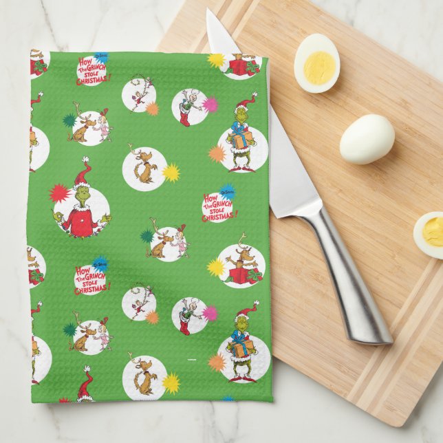 Grinch | Christmas Dot Pattern Towel (Quarter Fold)