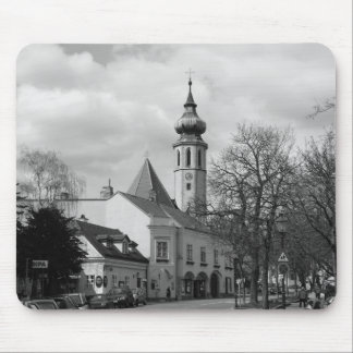 Grinzinger Pfarrkirche Mouse Pad
