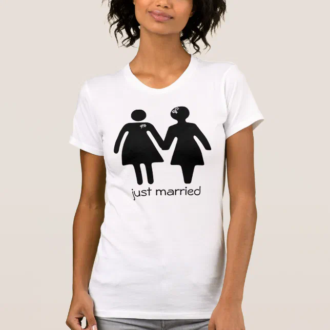 GRLZ - just married T-Shirt
