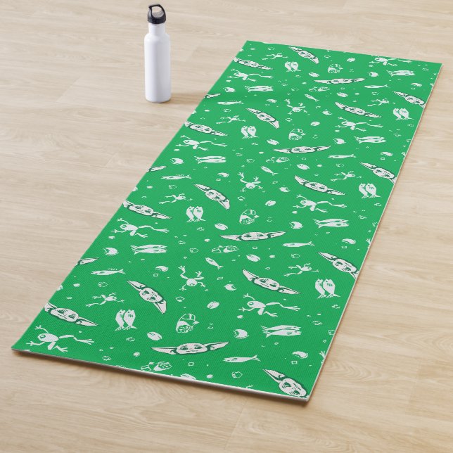 Grogu Green Snacks Pattern Yoga Mat (In Situ)