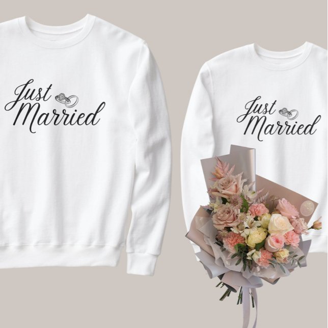 Groom’s Just Married Couples Honeymoon Outfit Sweatshirt (Just Married couples shirts matching)