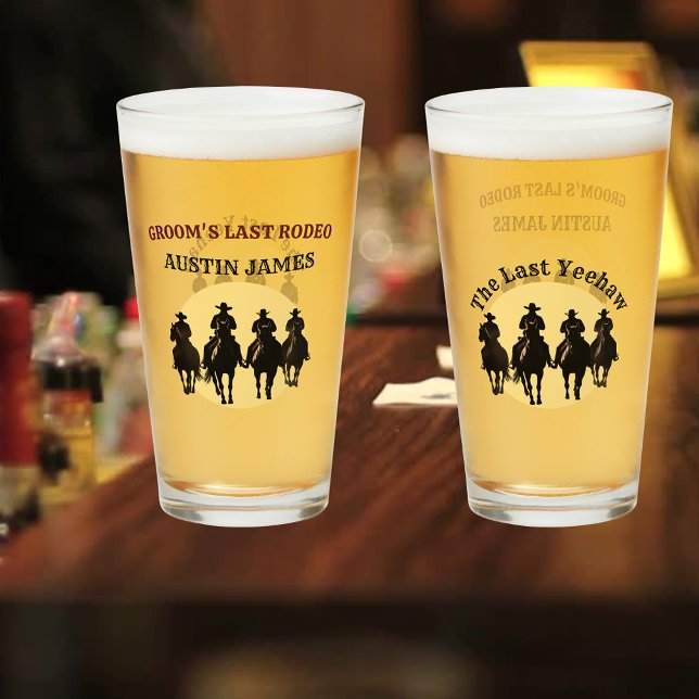 Groom's Last Rodeo Cowboys & Sunset Bachelor Party Glass (Groom's Last Rodeo Cowboys & Sunset Bachelor Party Glass)