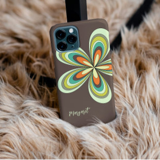 Groovy 70s Hippie Flower Brown Retro Daisy Name iPhone 11 Case