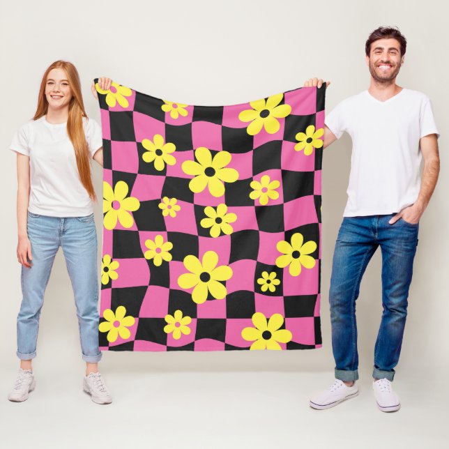 Groovy Daisy Floral Checkerboard, Y2K 90s   Fleece Blanket (In Situ)