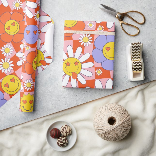 Groovy Daisy Floral Checkerboard, Y2K 90s  Wrappin Wrapping Paper (Crafts)