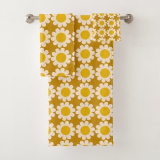 Groovy Daisy sunny yellow Bath Towel Set