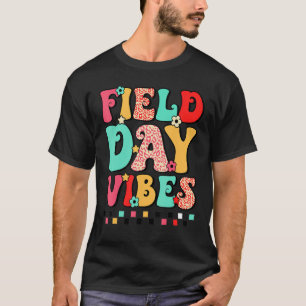 Groovy Field Day 2023  Field Day Vibes Teacher Boy T-Shirt