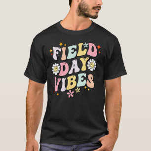 Groovy Field Day 2023 Funny Field Day Vibes Teache T-Shirt