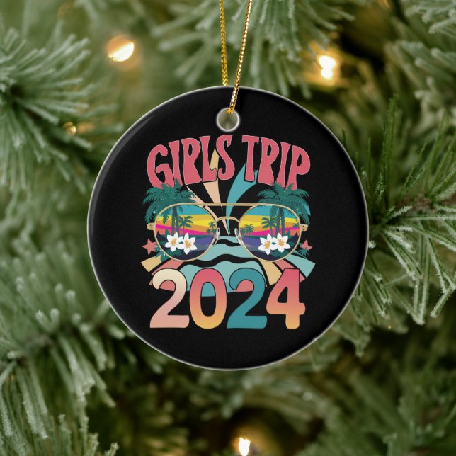 Groovy Girls Trip 2024 Weekend Summer Beach  Ceramic Ornament (Tree)