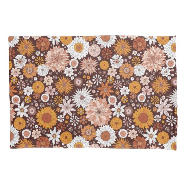 Groovy Retro Flower Garden Pattern Pillow Case (Front)