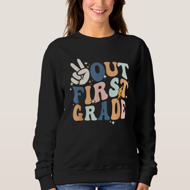 Groovy Retro Happy Last Day Of School Peace Out Fi Sweatshirt (Front)