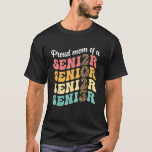 Groovy Senior Mom 2023 Senior 2023 Mama Class Of 2 T-Shirt