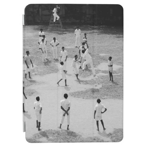GROUP OF PEOPLE PLAYING BASEBALL iPad AIR COVER