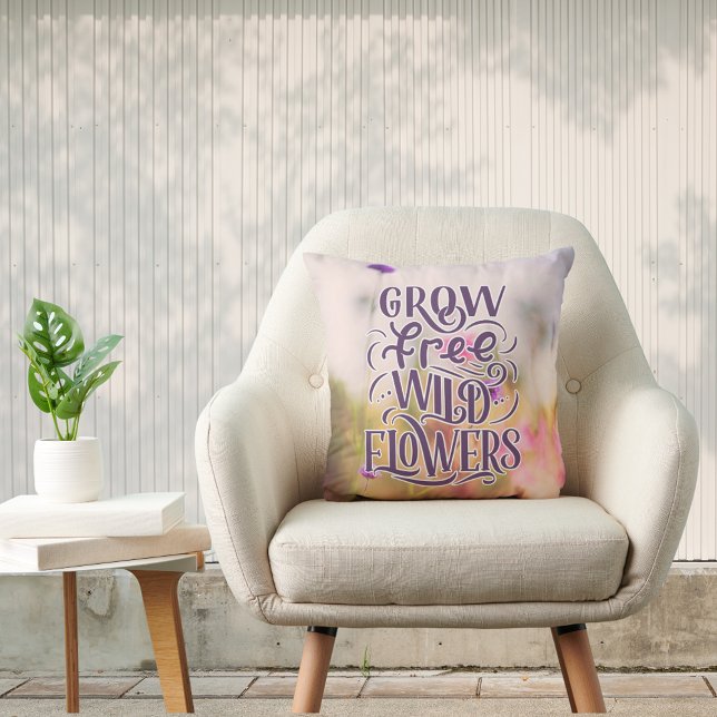 Grow Free Wild Flowers Boho Botanical Quote  Throw Pillow (Grow Free Wild Flowers Boho Botanical Quote Throw Pillow)