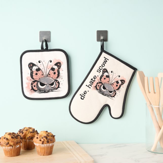Grumpy Butterfly Oven Mitt & Pot Holder Set (Insitu(Hanging))