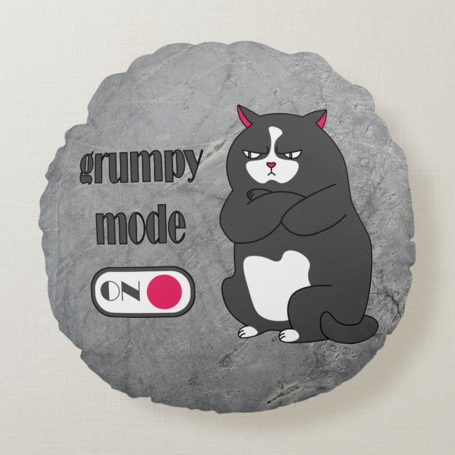 Grumpy mode on funny fat cat  round pillow (Front)