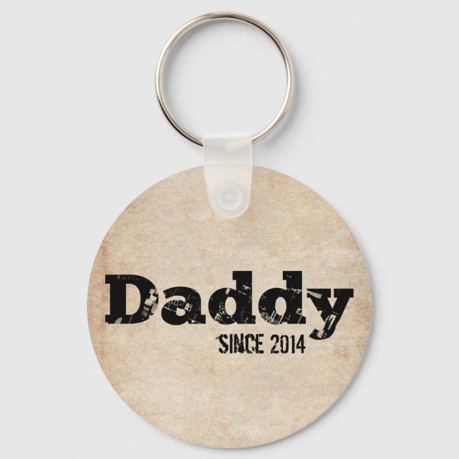 Grunge Daddy Since 2014 Keychain (Front)
