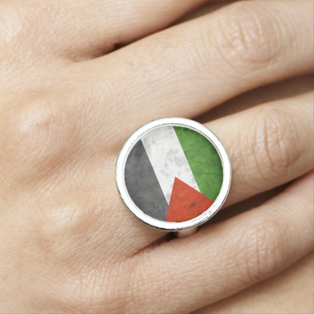 Grunge Flag of Palestine Ring (In Situ)
