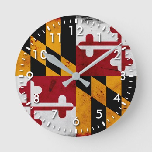 Grunge Patriotic Maryland State Flag Round Clock