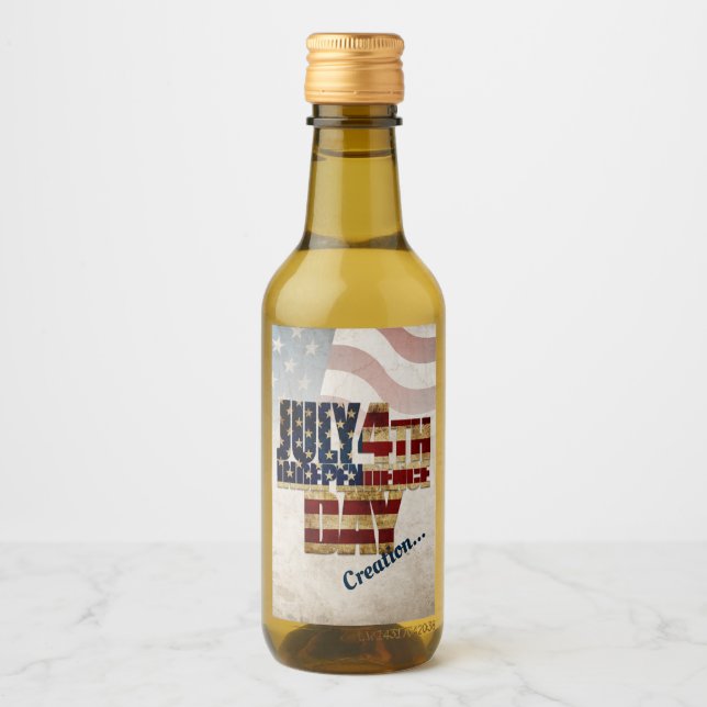 Grunge USA July 4th Independence Graphic Wine Label (Front)