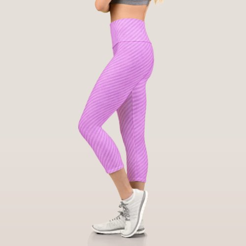 Grungy Pink Stripes Capri Leggings