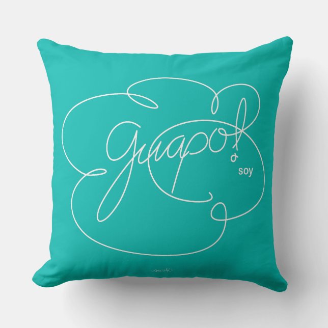 GUAPO soy - Bold CloudS - W Throw Pillow (Front)