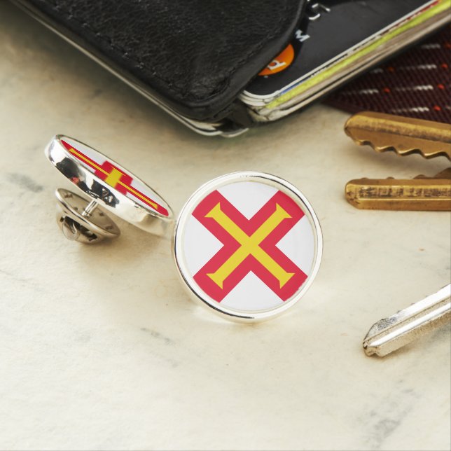 Guernsey flag lapel pin (In Situ)