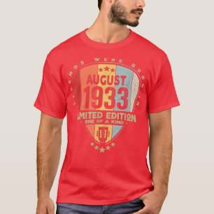 Guitar Pick Legends Were Born In August 1933 Guita T-Shirt