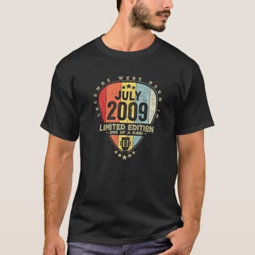 Guitar Pick  Legends Were Born In July 2009 Guitar T-Shirt