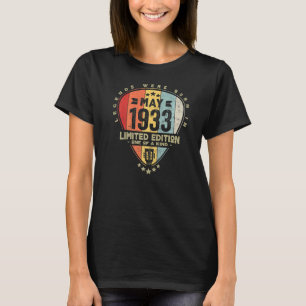 Guitar Pick Legends Were Born In May 1933 Guitar T-Shirt