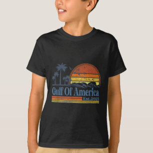 Gulf Of Us America Est 2025 Retro Vintage Beach 1  T-Shirt