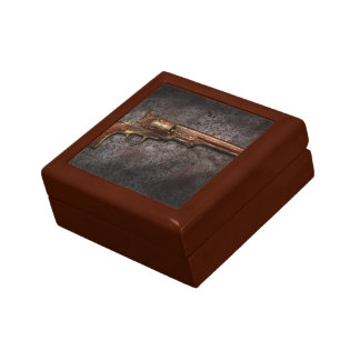 Gun - Model 1851 - 36 Caliber Revolver Gift Box