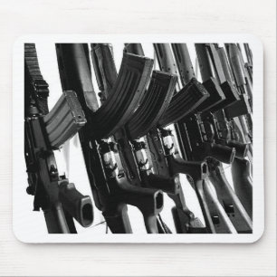 GUNS MOUSE PAD