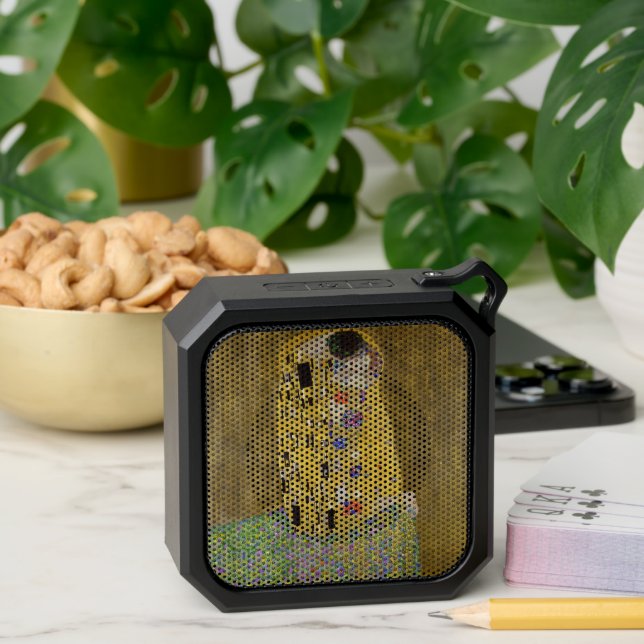 Gustav Klimt's The Kiss 1907–1908 Bluetooth Speaker (Insitu(Table))
