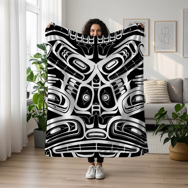Haida Eagle Thunderbird Northwest Columbia Fleece Blanket (Creator Uploaded)