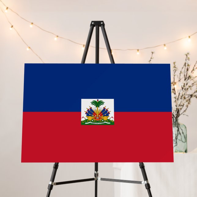 Haiti flag foam board (In Situ (Stand))