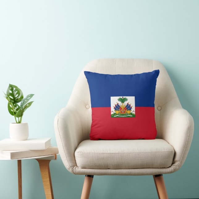 Haiti flag throw pillow (Chair)