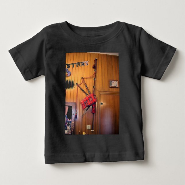 Hakuna Matata Scotland Musical bagpipe Gifts.png Baby T-Shirt (Front)